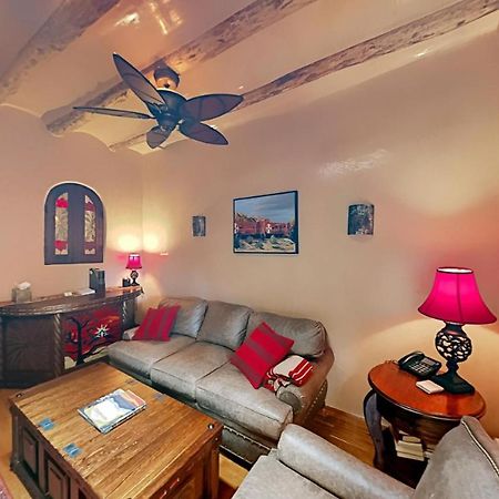 Antigua Inn (Adults Only) Santa Fe Ngoại thất bức ảnh