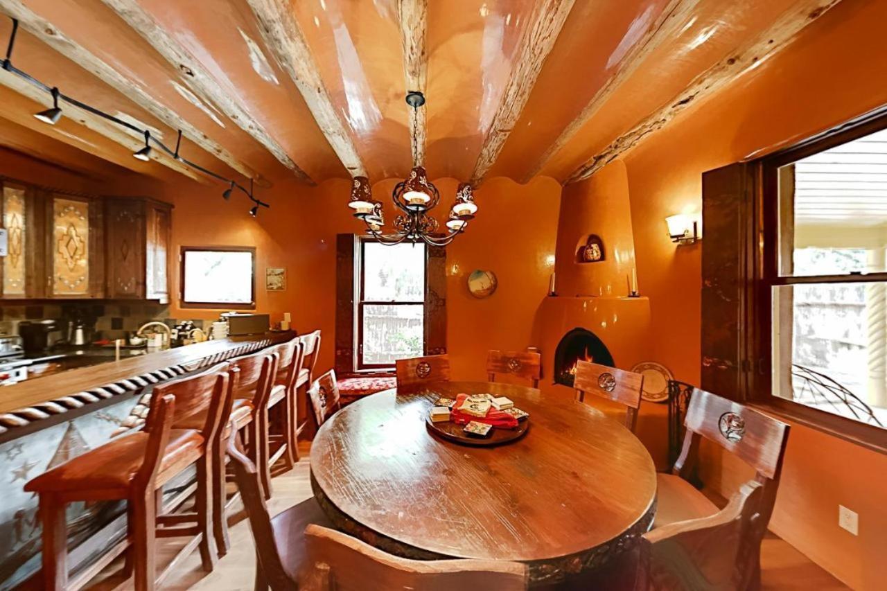 Antigua Inn (Adults Only) Santa Fe Ngoại thất bức ảnh