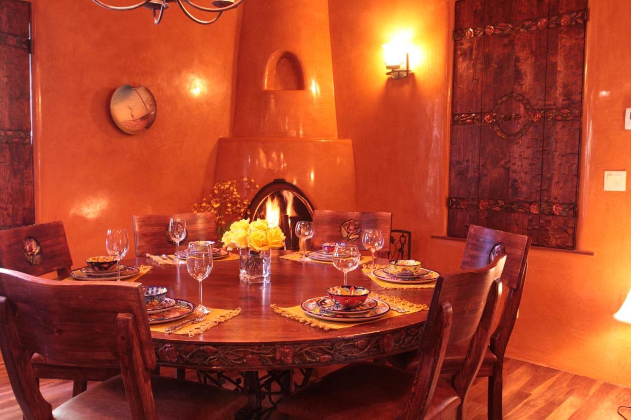 Antigua Inn (Adults Only) Santa Fe Ngoại thất bức ảnh